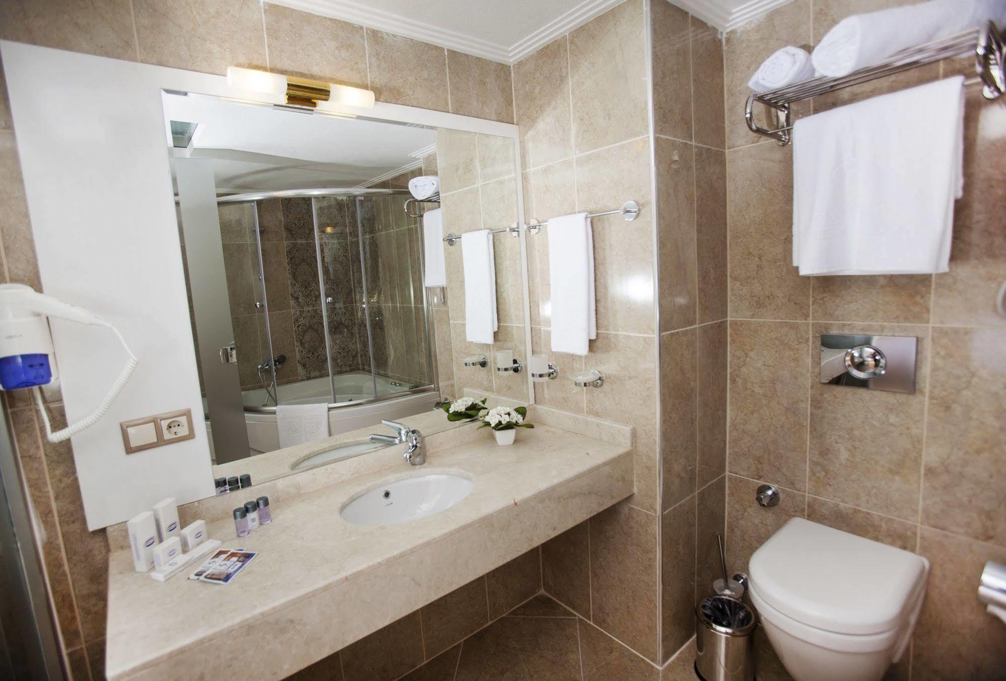 Cukurova Erten Hotel Adana Eksteriør billede